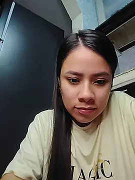 Nicol Alvarez1 online show from May 26, 5:14 am