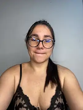 mia khalaf online show from May 10, 2:39 am