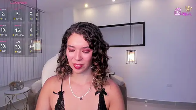 sienna luxor online show from April 30, 7:09 pm