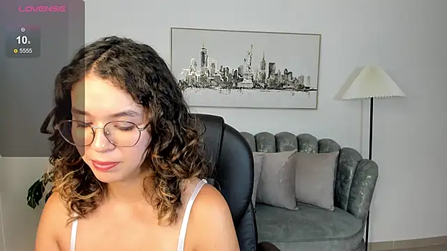 sienna luxor online show from May 15, 11:45 pm