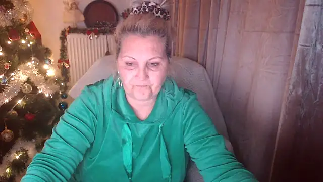 Divineblond online show from November 30, 6:56 pm