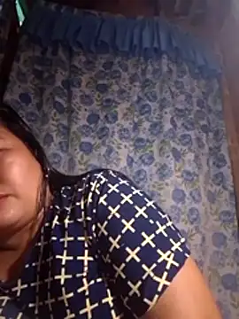 Snapshot of sweet_pinay01 chatting on August 6, 12:01 am sweet pinay01 online show from August 6, 12:01 am