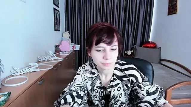 MiniLysii online show from May 17, 5:38 am