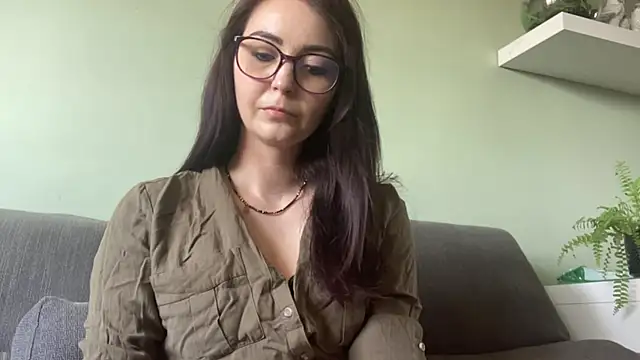 ChloeNatural online show from May 6, 6:19 am