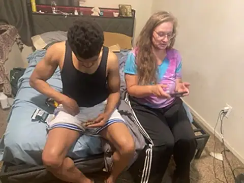 milfandyoungin online show from May 17, 7:17 am