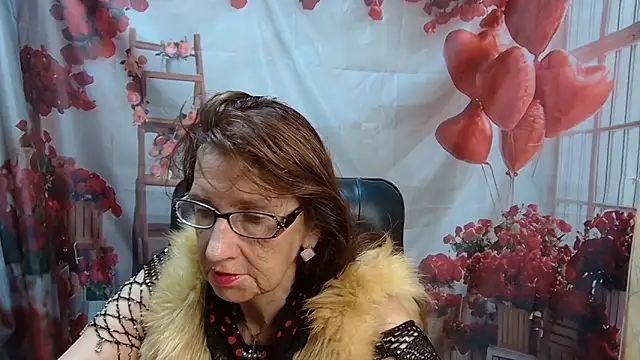 AliceWriter online show from May 17, 11:39 am