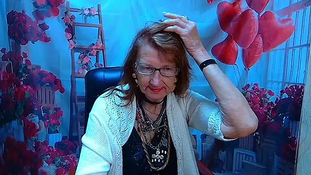 AliceWriter online show from May 29, 5:05 am