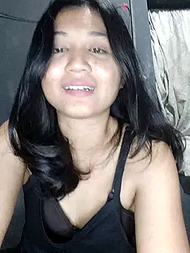 Snapshot of Rayya_ayy chatting on May 2, 2:00 pm Rayya ayy online show from May 2, 2:00 pm