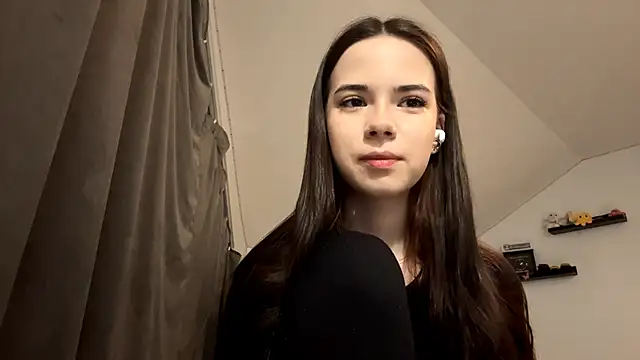 JoellaGrode online show from May 13, 8:27 pm
