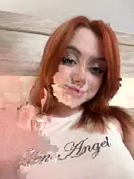 Snapshot of CassieCuteees chatting on May 7, 8:25 pm CassieCuteees online show from May 7, 8:25 pm
