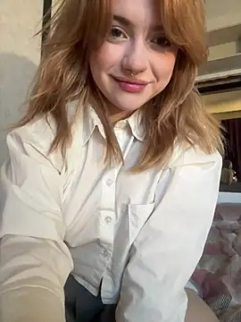 Snapshot of CassieCuteees chatting on May 21, 12:17 am CassieCuteees online show from May 21, 12:17 am