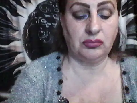 LoaqLovew online show from May 5, 7:27 am