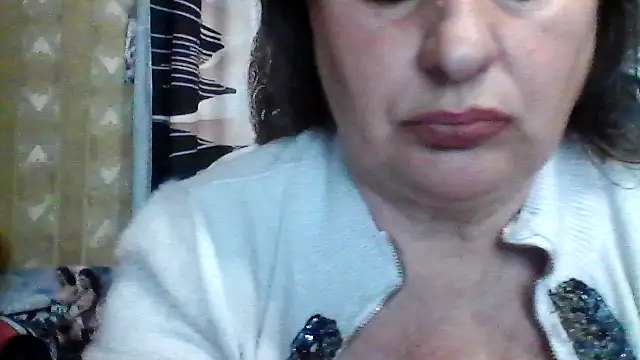 LoaqLovew online show from May 16, 10:58 am