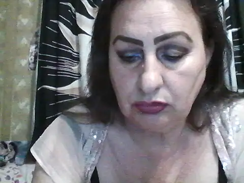 LoaqLovew online show from May 24, 9:03 am