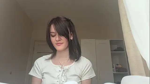 Snapshot of YourChristine chatting on April 23, 12:29 pm YourChristine online show from April 23, 12:29 pm