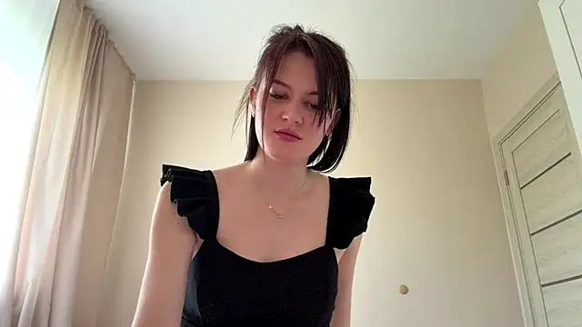 Snapshot of YourChristine chatting on May 3, 8:09 am YourChristine online show from May 3, 8:09 am