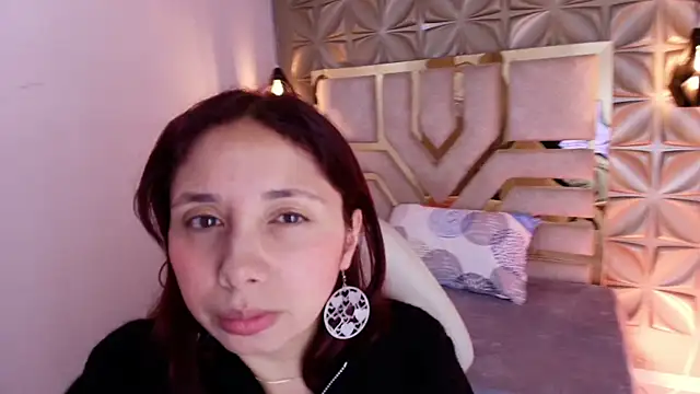 stephaniesun  online show from May 18, 1:06 pm