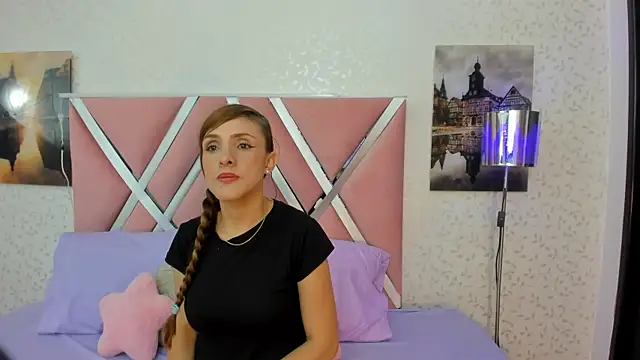 Nicoll 89 online show from May 21, 12:34 pm