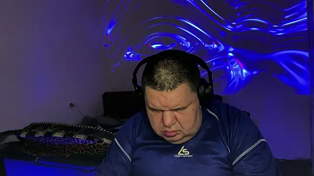 chubby daddy online show from May 2, 8:14 pm