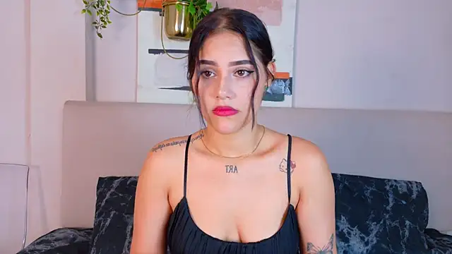 CuteWofy  online show from May 6, 7:08 pm