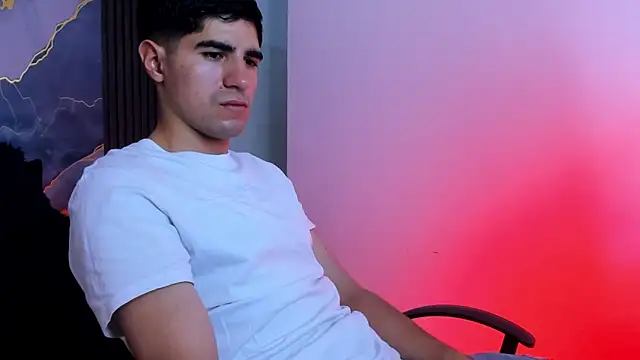 Snapshot of tommy_badboyy chatting on May 6, 6:24 pm tommy badboyy online show from May 6, 6:24 pm
