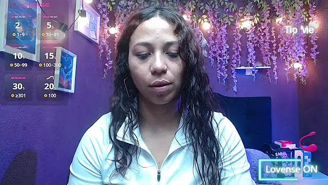 monik299 online show from May 29, 1:31 pm