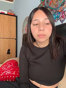 Snapshot of Morena_Prohibida chatting on May 20, 3:40 pm Morena Prohibida online show from May 20, 3:40 pm