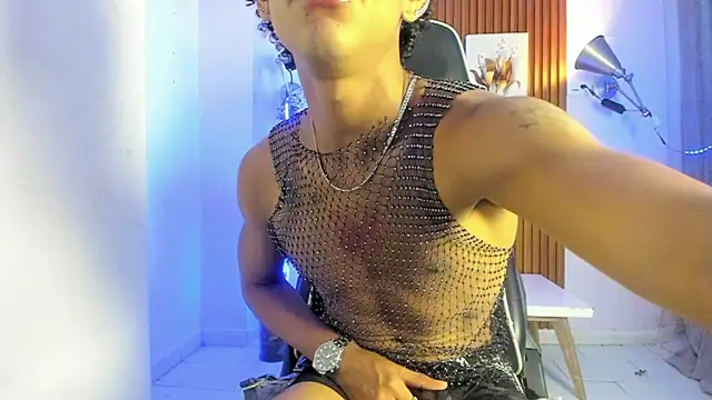 Alexis 21cm online show from May 6, 11:26 am