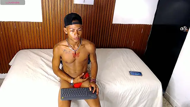 Alexis 21cm online show from May 20, 5:19 pm