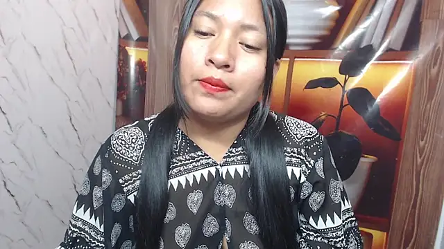 Snapshot of Sol_vannesa chatting on May 18, 4:07 am Sol vannesa online show from May 18, 4:07 am