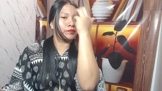 Snapshot of Sol_vannesa chatting on May 19, 1:56 am Sol vannesa online show from May 19, 1:56 am