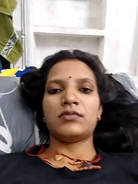 Snapshot of SS_sanjna chatting on May 22, 8:10 am SS sanjna online show from May 22, 8:10 am