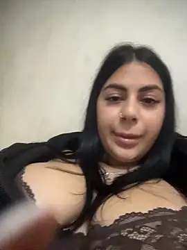Snapshot of LilyLovell chatting on April 30, 8:57 pm LilyLovell online show from April 30, 8:57 pm
