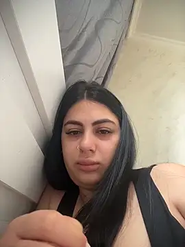 Snapshot of LilyLovell chatting on May 5, 12:35 pm LilyLovell online show from May 5, 12:35 pm