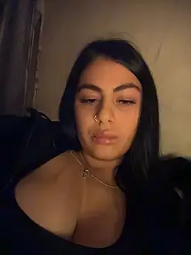 Snapshot of LilyLovell chatting on May 9, 5:51 pm LilyLovell online show from May 9, 5:51 pm
