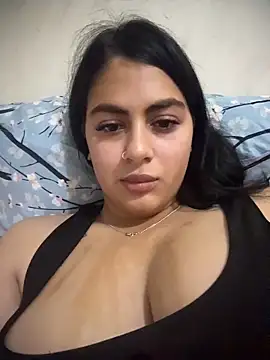 Snapshot of LilyLovell chatting on May 10, 9:31 pm LilyLovell online show from May 10, 9:31 pm