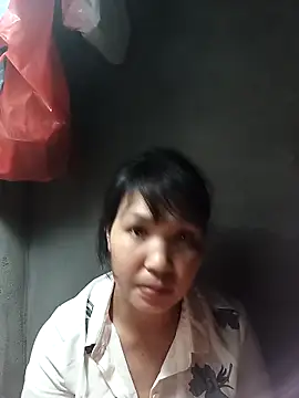Snapshot of Beola-mi chatting on April 23, 12:29 pm Beola-mi online show from April 23, 12:29 pm
