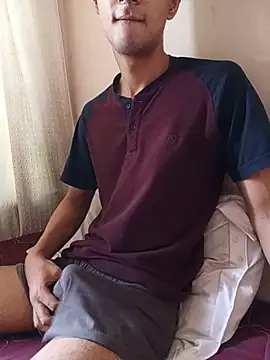 Snapshot of skinny_raj chatting on June 5, 5:25 am skinny raj online show from June 5, 5:25 am