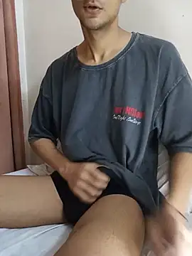 Snapshot of skinny_raj chatting on July 10, 8:00 pm skinny raj online show from July 10, 8:00 pm