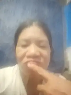 Snapshot of -Kana- chatting on May 2, 6:51 am -Kana- online show from May 2, 6:51 am