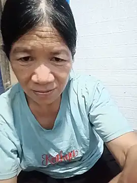 Snapshot of -Kana- chatting on May 24, 5:18 pm -Kana- online show from May 24, 5:18 pm