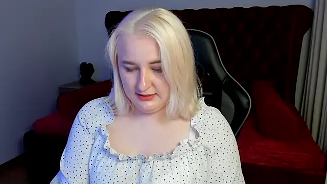 LioraArdyn online show from May 28, 5:21 pm