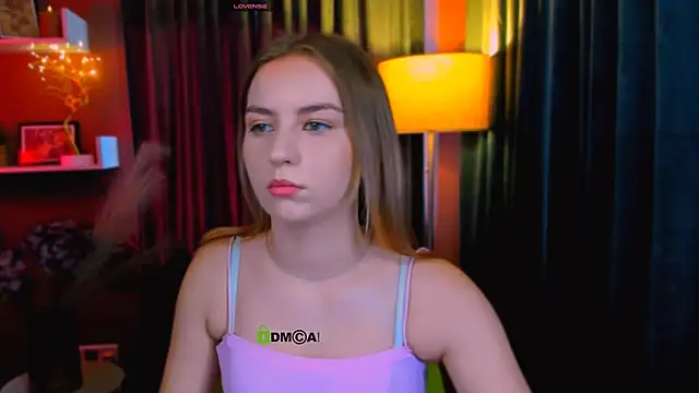 lina moone online show from May 16, 5:59 am