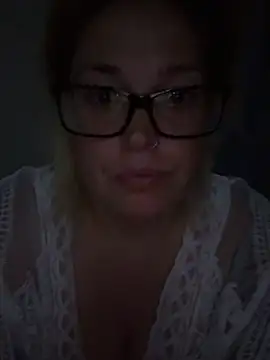 Snapshot of SecretRavenXO chatting on May 30, 12:19 am SecretRavenXO online show from May 30, 12:19 am