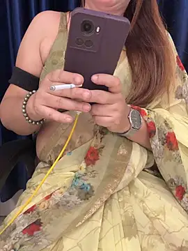 Snapshot of Naughty-Shreenn chatting on April 26, 5:43 pm Naughty-Shreenn online show from April 26, 5:43 pm