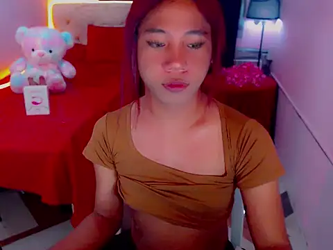 URsexyLylia online show from May 7, 10:48 pm