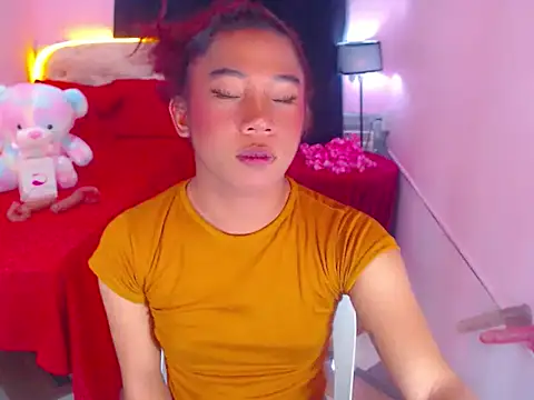 URsexyLylia online show from May 11, 4:26 pm