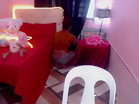 URsexyLylia online show from May 12, 7:38 am