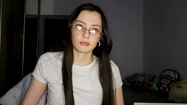AshleyTropiano online show from May 19, 4:24 pm
