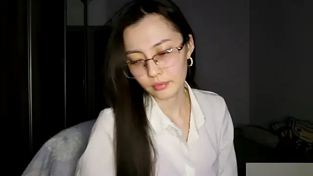 AshleyTropiano online show from May 20, 3:29 pm